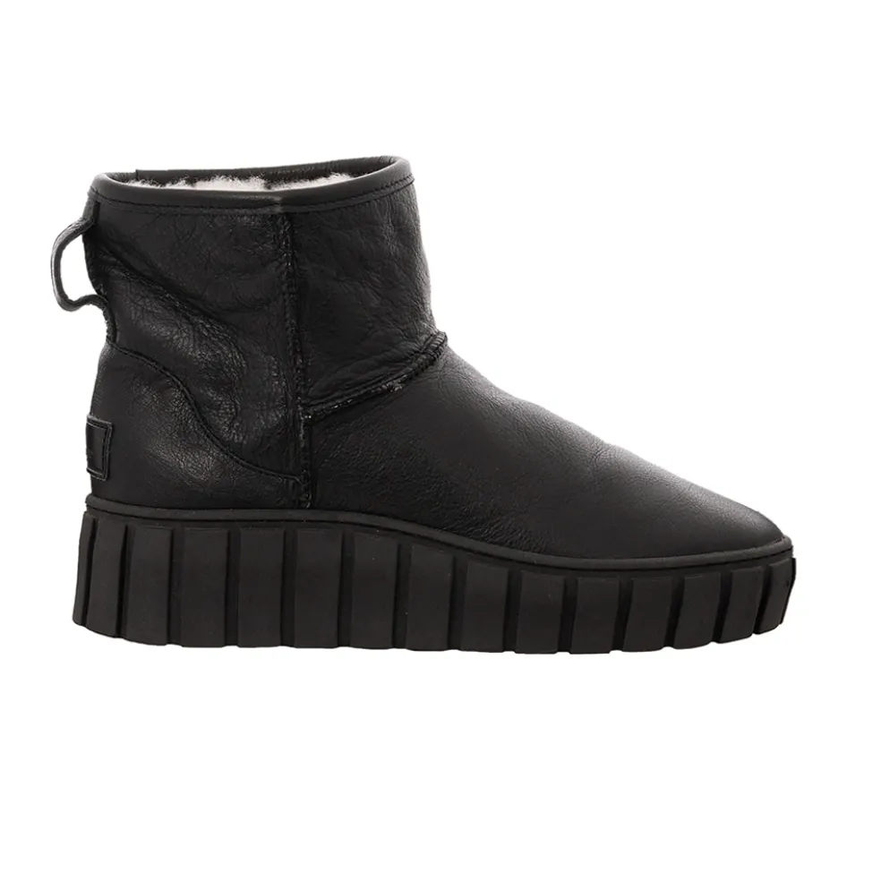 Alexa boots