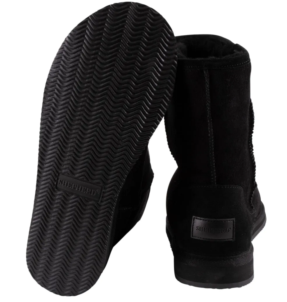Linda mockaboots